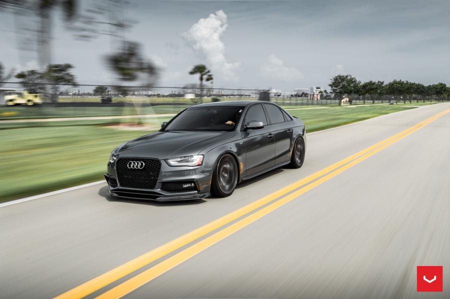  Audi S4 Sedan on Vossen Wheels (HF-2) 2018 года  (фото 14 из 22)